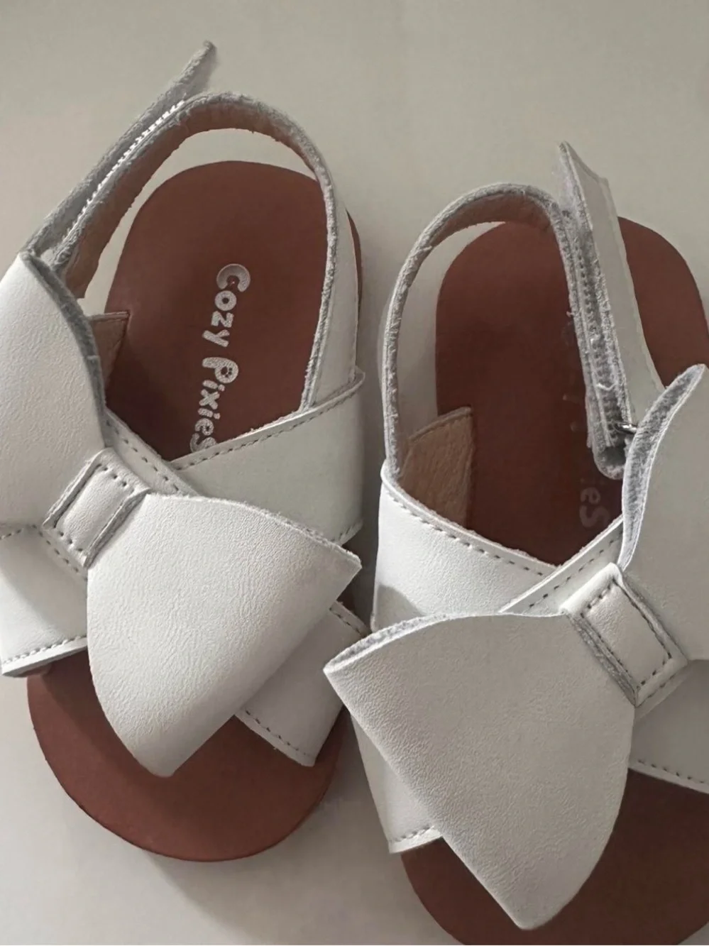 Kids White Bow Sandals - Classic Dress Shoes 18/24 months